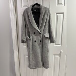 Zara Women's Classic Gray Overcoat